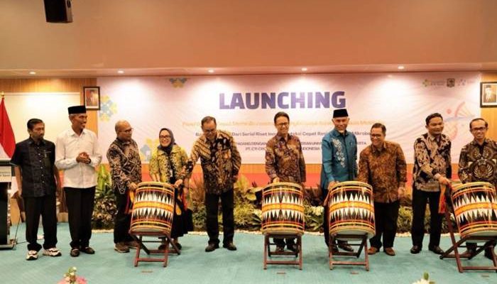 Panel Deteksi Cepat MRSA RSUP M. Djamil Padang Diresmikan Menkes