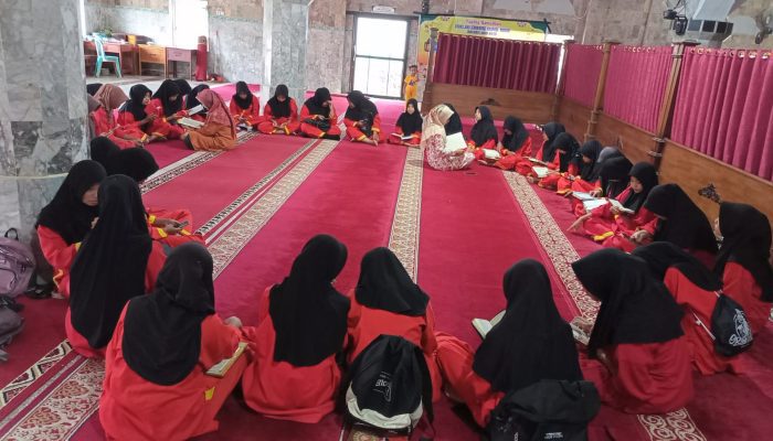 Pacu Minat Belajar Al-Qur’an Siswa, MTsM Tanjung Ampalu Rutinkan Tadarus Selama Ramadhan